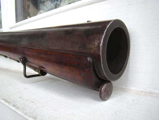 A late 18th or early 19th century steel barreled FLINTLOCK BLUNDERBUSS by H.W. Mortimer, London, Gun Maker to His Majesty, King George III. — image 3